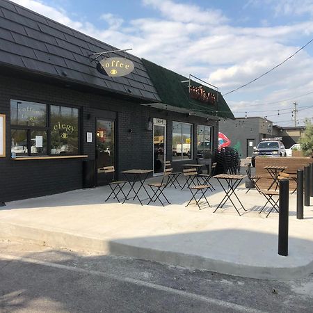 Modern Luxury Rooftop Deck, 3 Mi To Downtown Nashville Exteriör bild